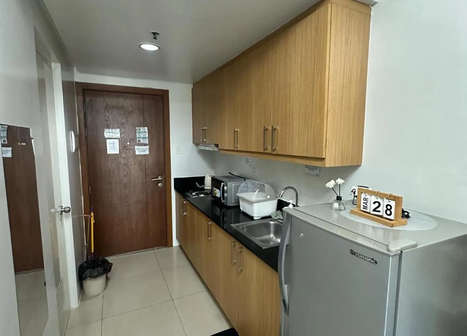 Shell Residences Pool View Manila